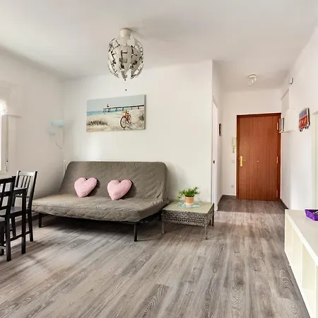 Apartment Barca 3 New Lovely Aprtment Near Sant Adria de Besos